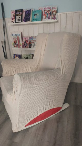 Mecedora/Sillón Lactancia Rojo + Funda Beige