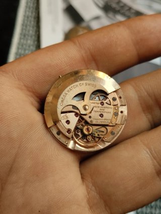 Movimiento Omega Calibre 561