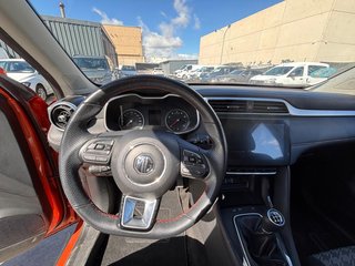 CUOTA 180€ - MG ZS 2022 1.5 106CV
