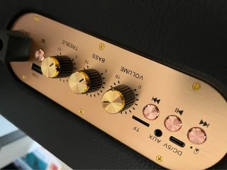 Altavoz ESTILO Marshall Negro y Dorado