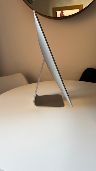 iMac 21.5" (2019) - Intel Core i3 3.6GHz - 8GB RAM