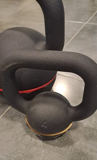 Lote 3 Kettlebells Domyos (4kg, 8kg, 20kg)