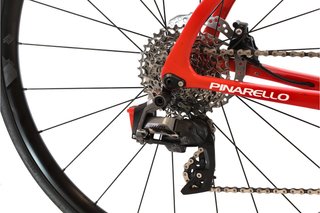 Bicicleta Pinarello Paris Disk AXS 12V t.54 Reacondicionada