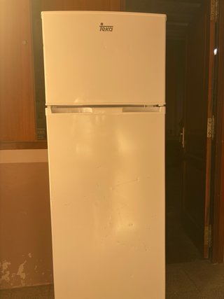 Nevera 1.60m alto x 55cm ancho/profundo
