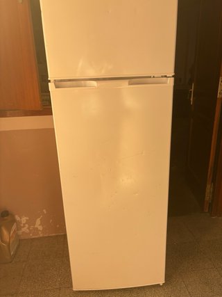 Nevera 1.60m alto x 55cm ancho/profundo