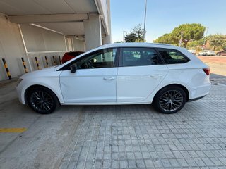 SEAT Leon pegatina C de la DGT