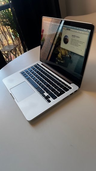 MacBook Pro 13" Retina - Con cargador