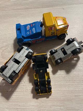 Camioncini in metallo