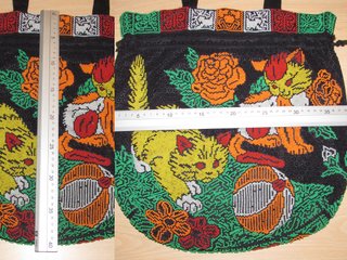 Bolso vintage retro cuentas bolitas gatos años 70