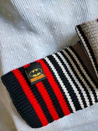 Conjunto de niño bufanda y gorro.
