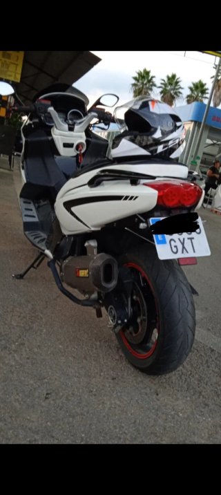 Gilera GP 839 Maxi Scooter