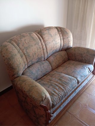 Sofá antiguo tela floral