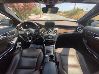 Mercedes-Benz GLA 220 CDI