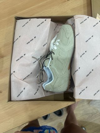 New balance por miu miu talla 37.