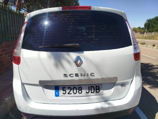Renault Grand Scenic 2015