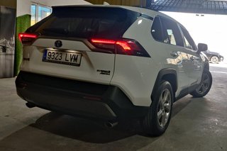 Toyota RAV4 220h Hibrido, selector 4x4. NEGOCIABLE