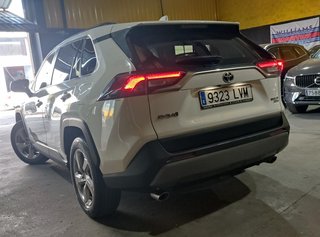 Toyota RAV4 220h Hibrido, selector 4x4. NEGOCIABLE