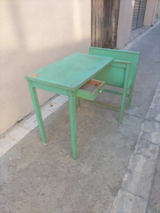 Mesa trabajo antigua