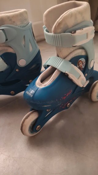 Patines Frozen convertibles + protecciones