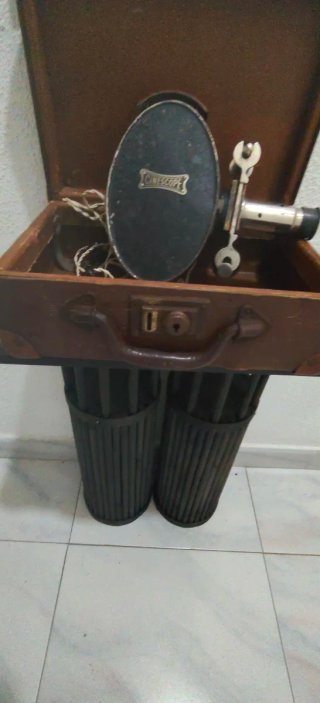 Proyector Cinescope Vintage Maletín