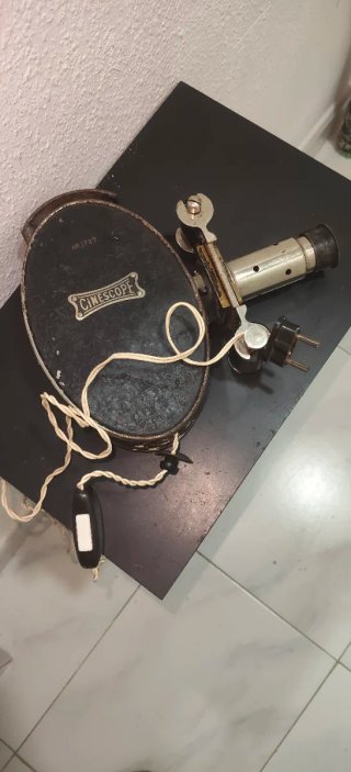 Proyector Cinescope Vintage Maletín