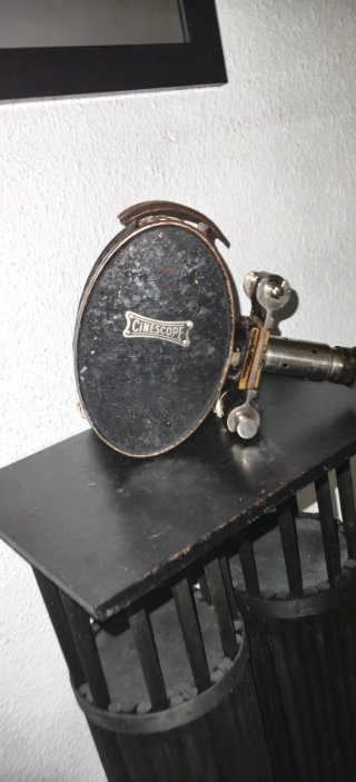 Proyector Cinescope Vintage Maletín