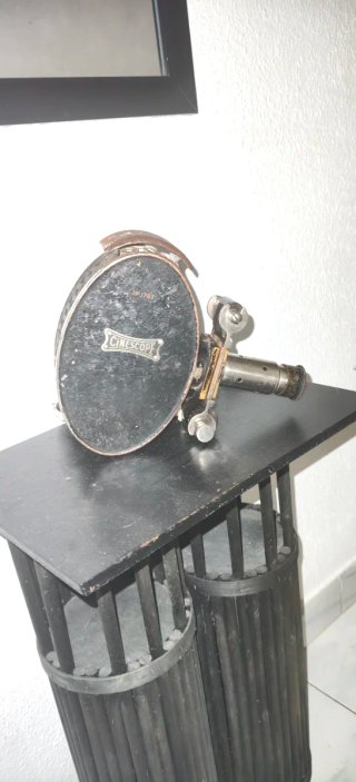 Proyector Cinescope Vintage Maletín