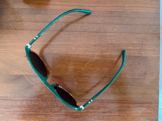 Gafas de sol Persol verdes y marrones