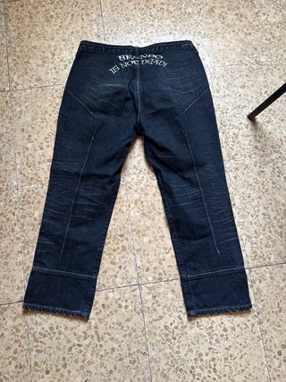 Pantalon vaquero negro