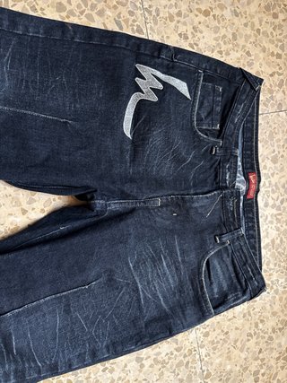 Pantalon vaquero negro