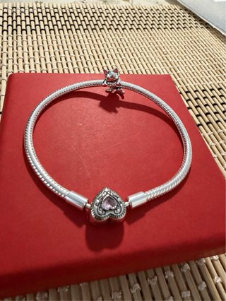 Pulcera charm