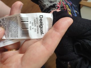 Camiseta Desigual floral negra multicolor