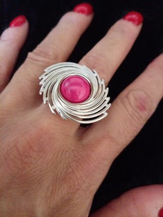 Anello etnico regolabile rosa e argento