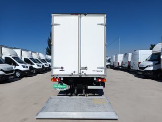FIAT Ducato 2.3 CHASIS CAJA CERRADA CON TRAMPILLA