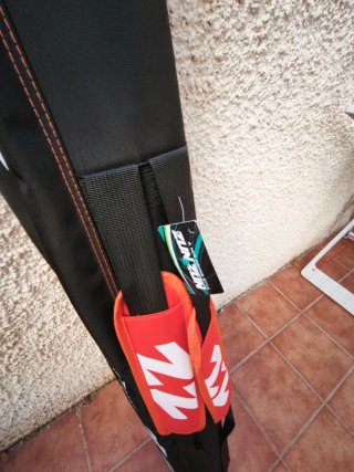 Funda rígida cañas surfcasting Zunzún