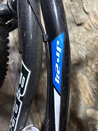 Bicicleta B-PRO 24 Negro/Azul