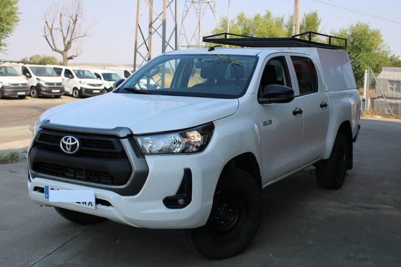 TOYOTA HILUX CABINA DOBLE AÑO: 2022 MUY NUEVA - foto 1