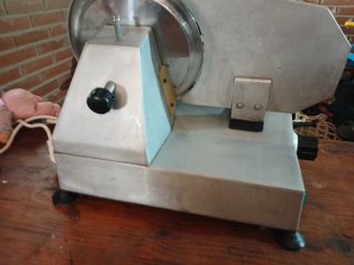 Cortadora de Fiambre ! MOBBA