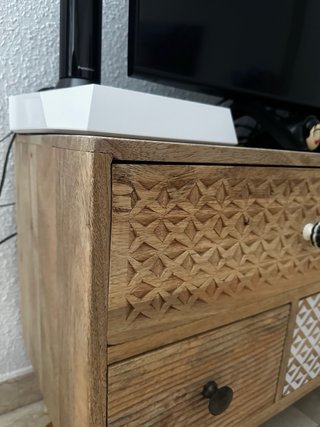 Mueble TV madera y metal. Precio de compra 700 €