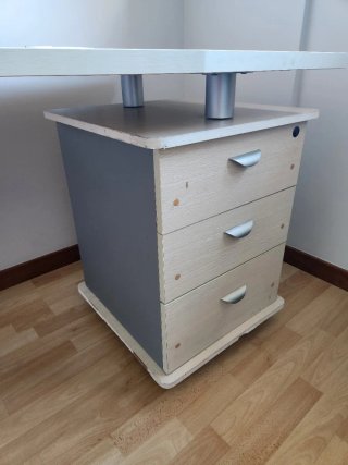 Escritorio de 150x73 cm