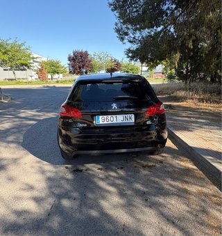 Peugeot 308 2016