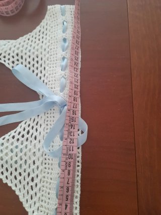 Canesú de ganchillo blanco con lazos