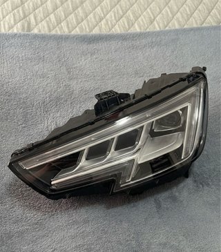 Faro LED Matrix Audi A4 B9