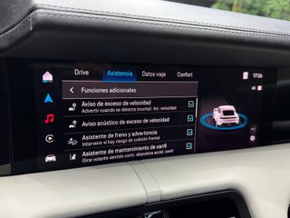Porsche Taycan 4S