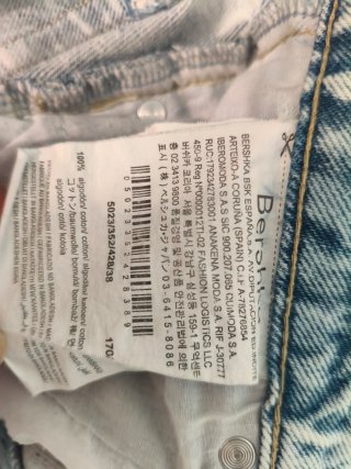 Pantalones vaqueros mom Bershka claros talla 38