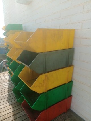 Gavetas de plástico apilables