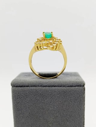 Anillo de Oro 18k Esmeralda y Brillantes