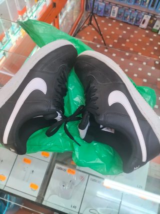 Nike hombre original talla 45
