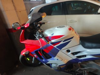 Honda CBR600F2
