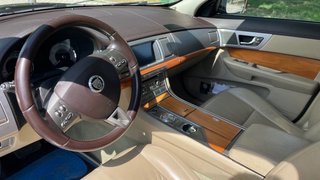 Jaguar XF 3.0 V6 Luxury